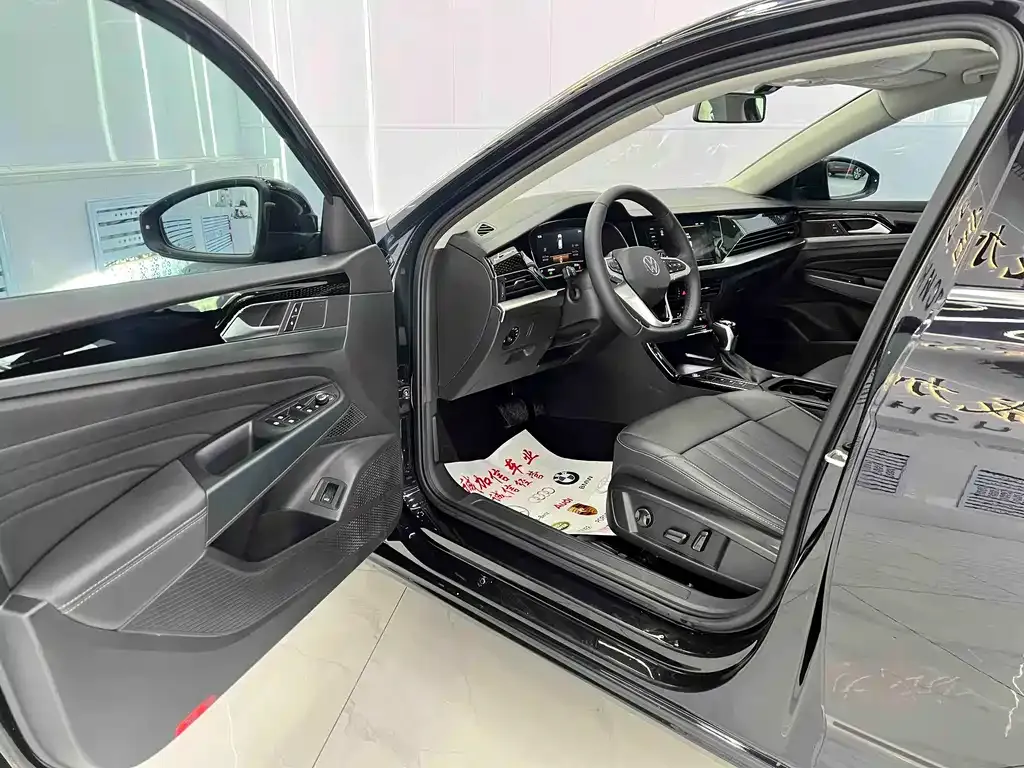 Volkswagen Passat 2022 из CN, фото 9