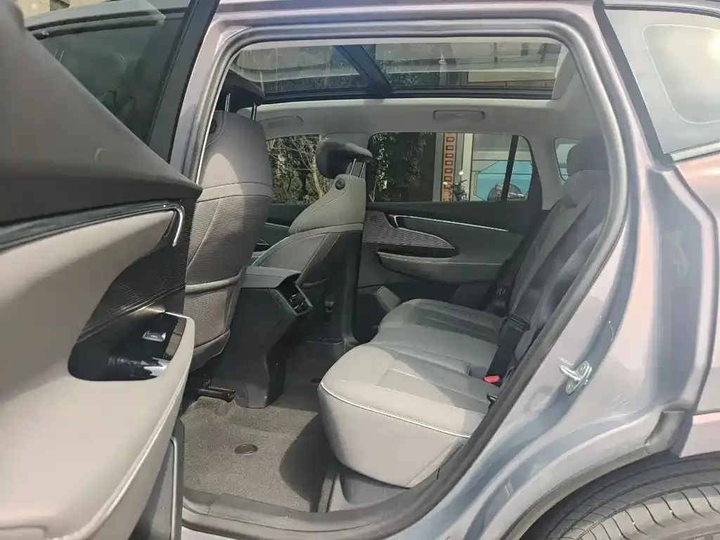 Buick E5 2023 из CN, фото 3