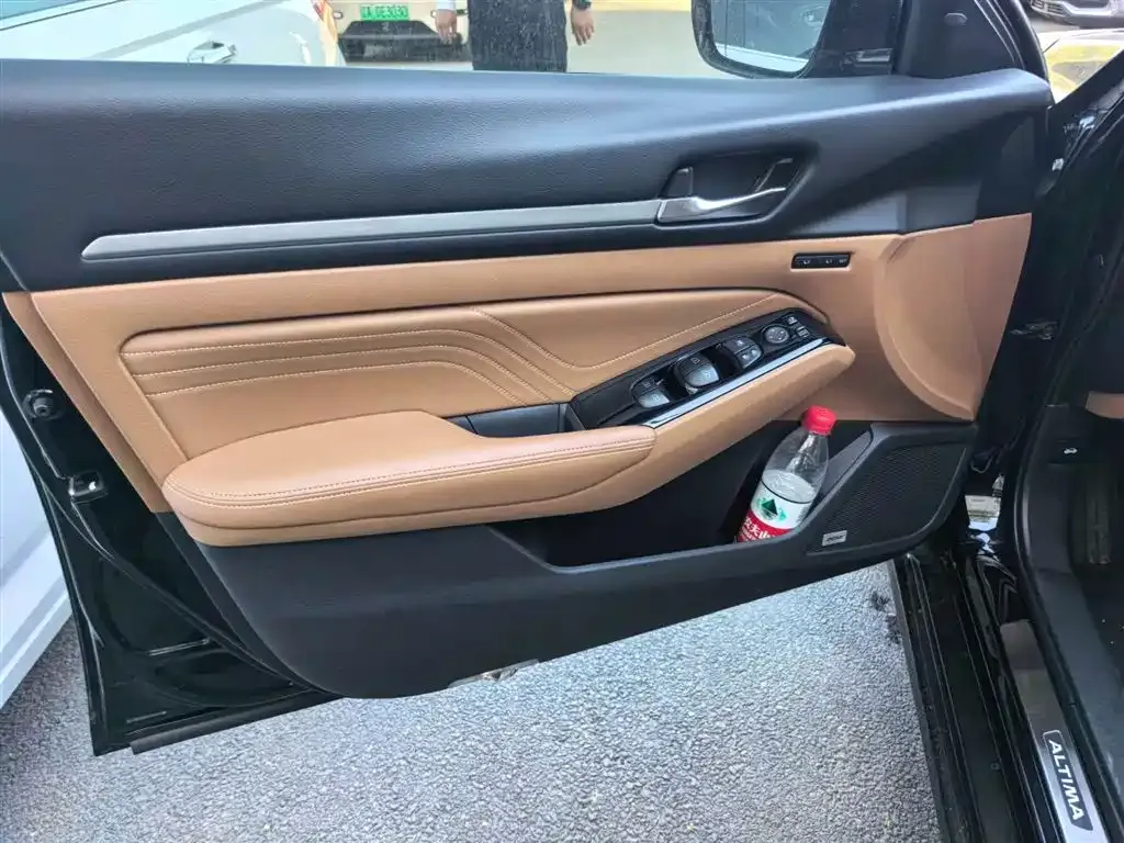 Nissan Teana 2023 из CN, фото 3