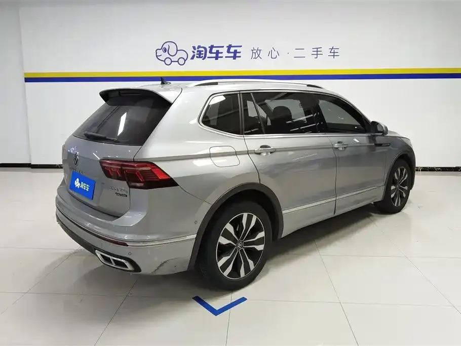 Volkswagen Tiguan L 2022 из CN, фото 2