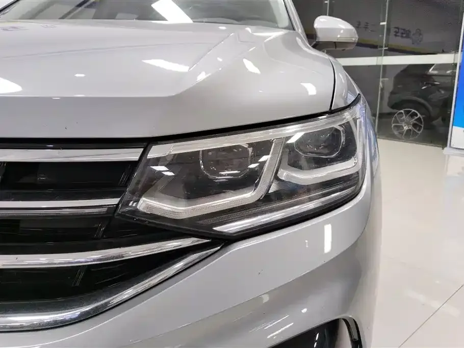 Volkswagen Tiguan L 2022 из CN, фото 4