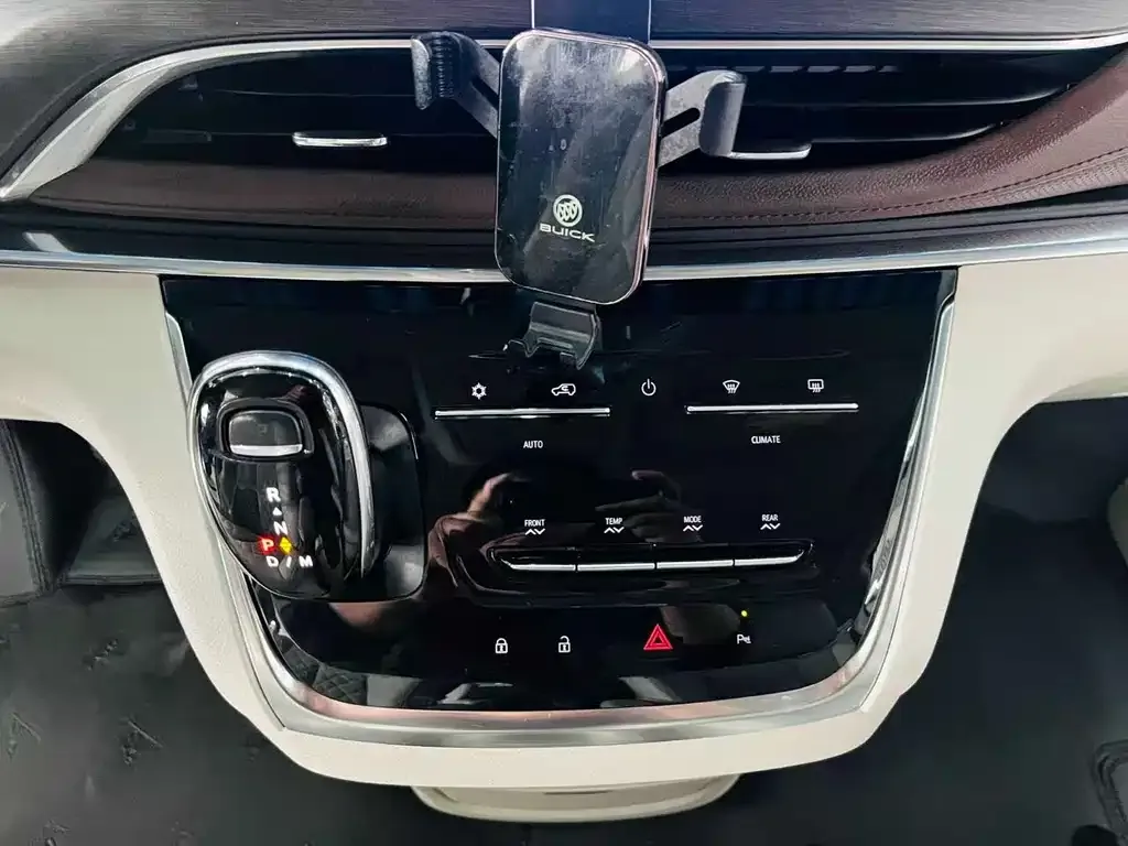 Buick GL8 2023 из CN, фото 5