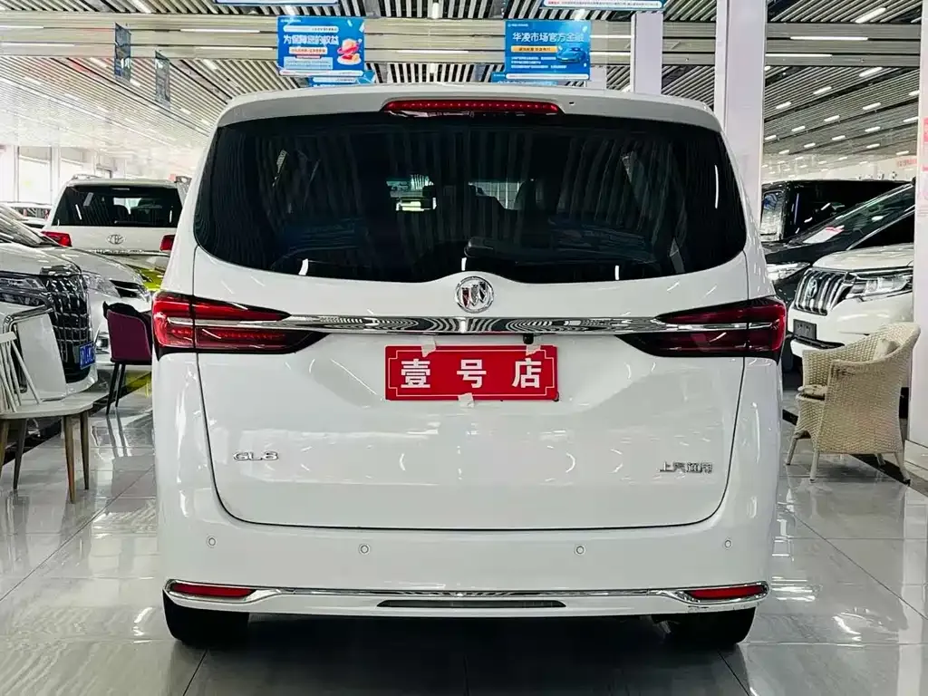 Buick GL8 2023 из CN, фото 4