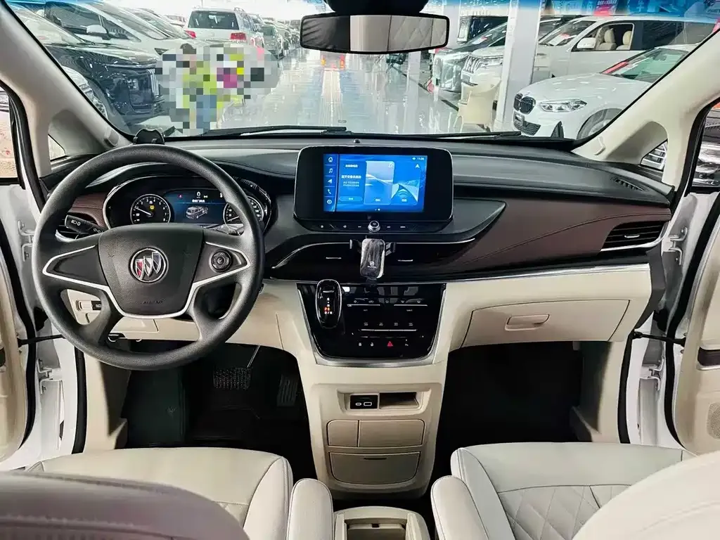 Buick GL8 2023 из CN, фото 8