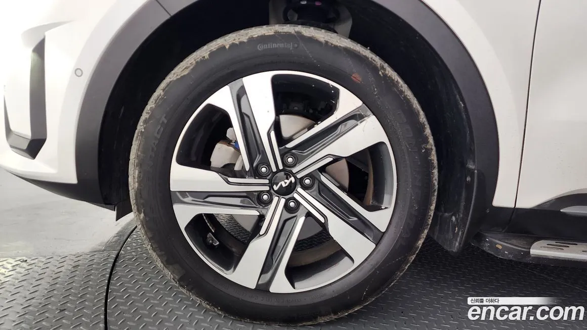 Kia Sorento — фото 8