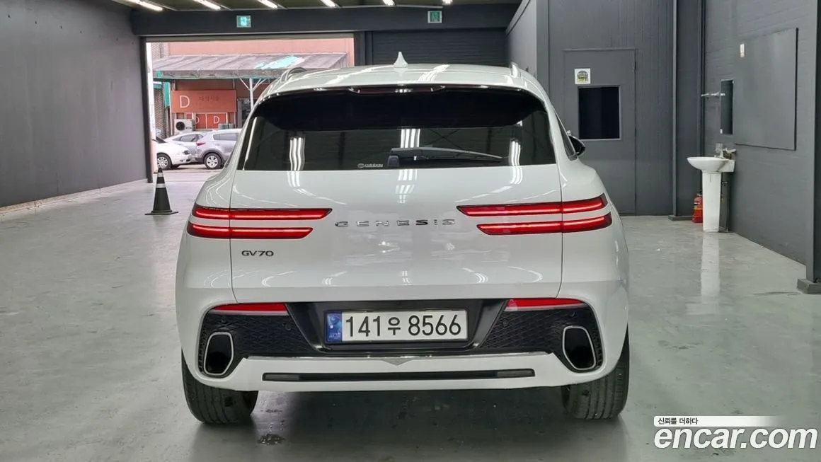Genesis GV70 2023 из KR, фото 2