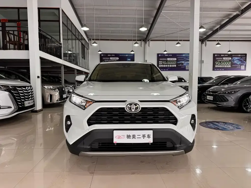 Toyota RAV4 2023 из CN, фото 10