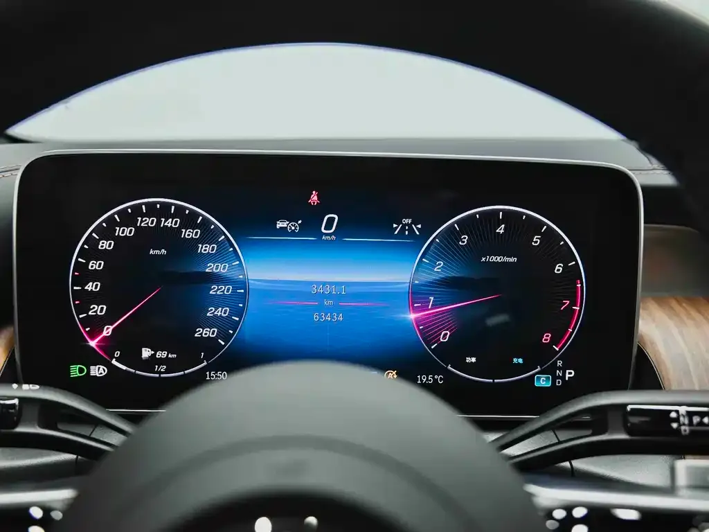 Mercedes-Benz GLC 2023 из CN, фото 8
