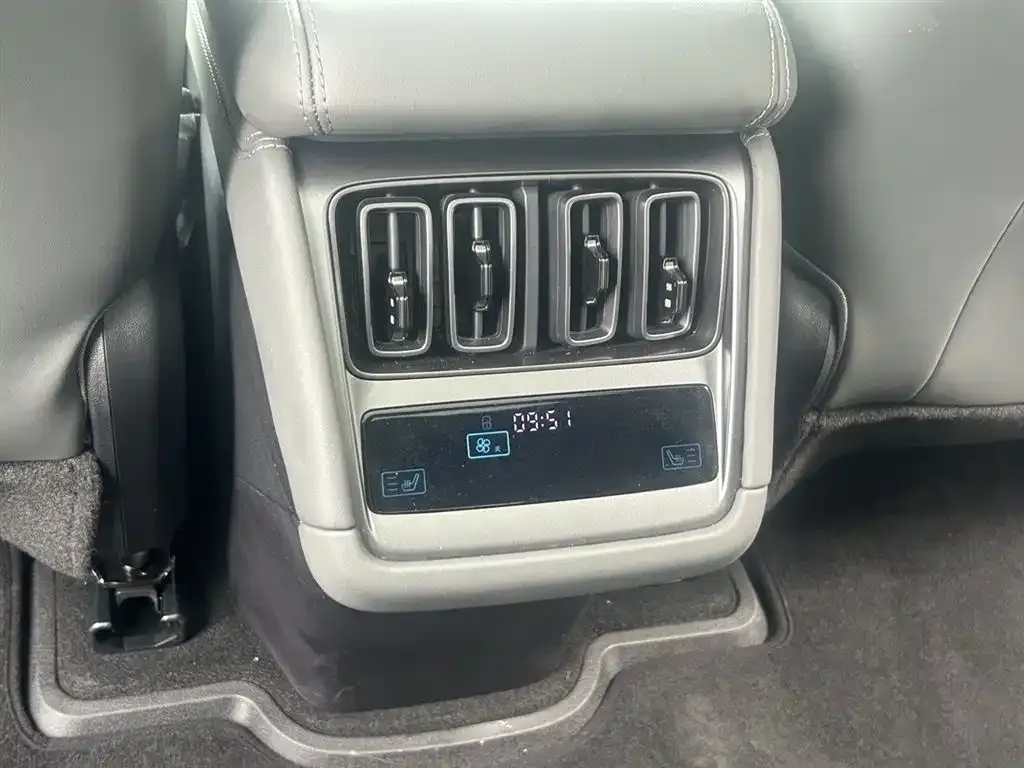BYD L EV 2025 из CN, фото 2