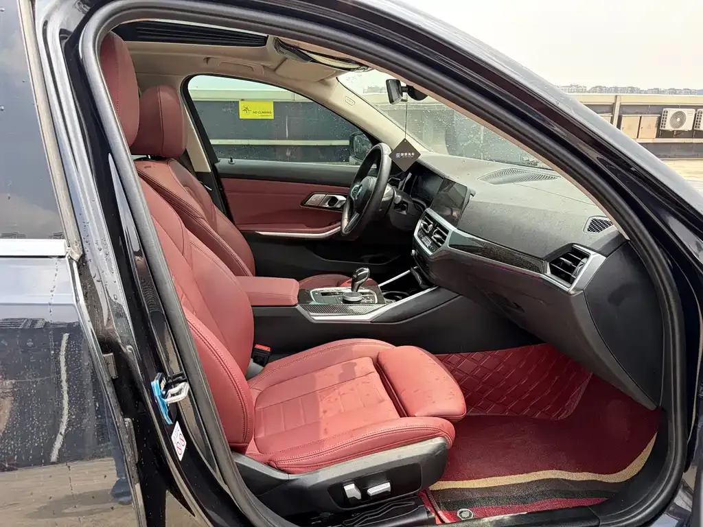 BMW 3 Series 2021 из CN, фото 8