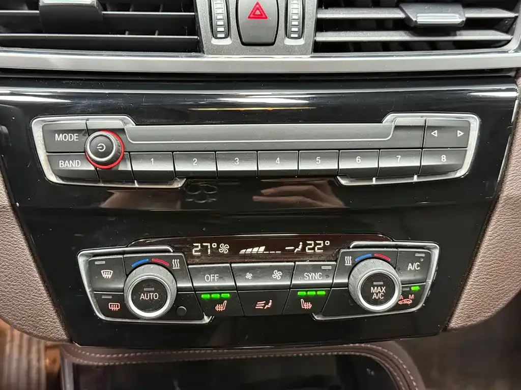 BMW X1 2021 из CN, фото 6