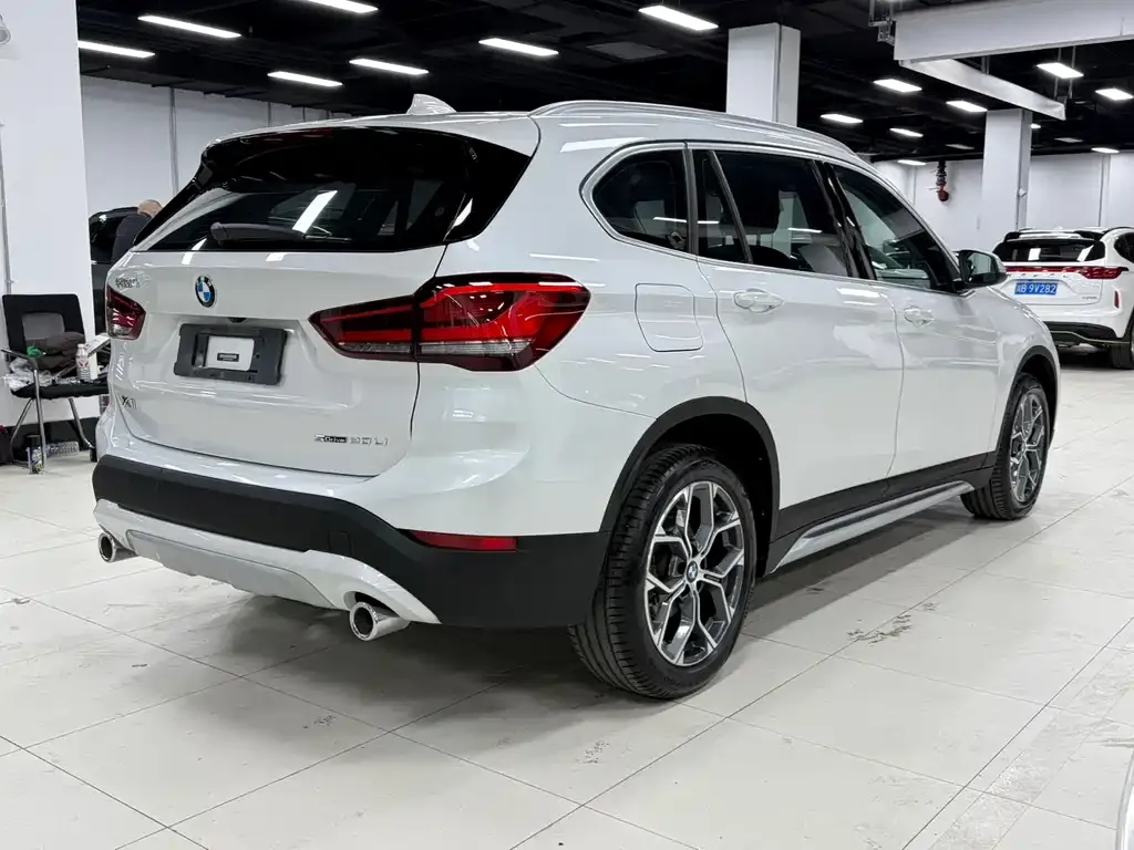BMW X1 2021 из CN, фото 7