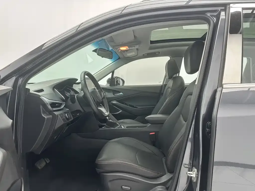 Chevrolet Volando 2022 из CN, фото 4