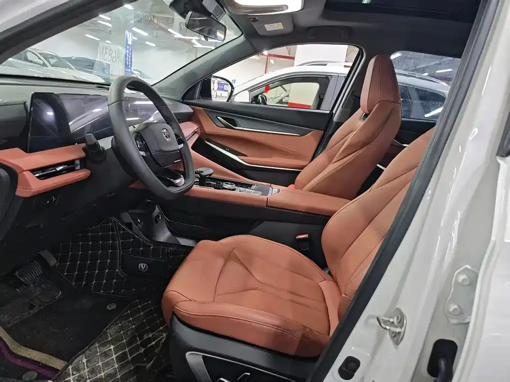 Changan CS75PLUS 2024 из CN, фото 2