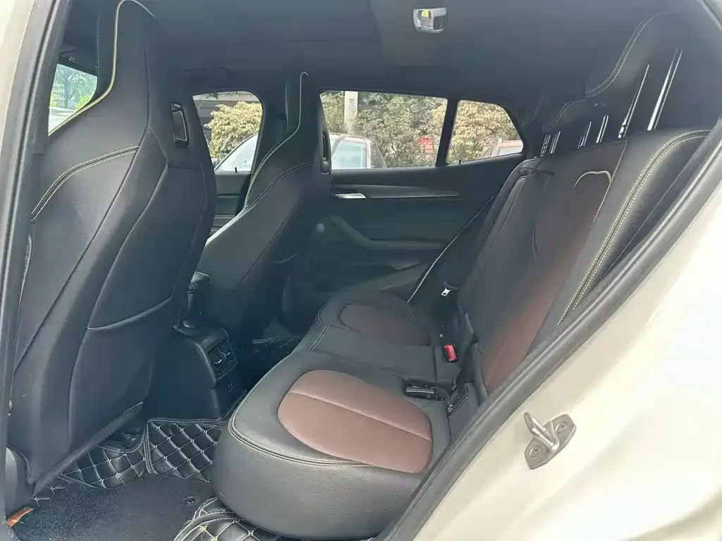 BMW X2 2023 из CN, фото 2