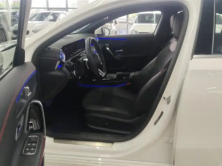 Mercedes-Benz A-Class 2024 из CN, фото 7
