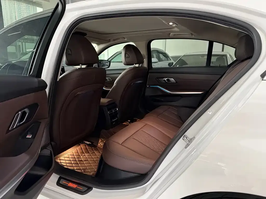 BMW i3 2024 из CN, фото 2