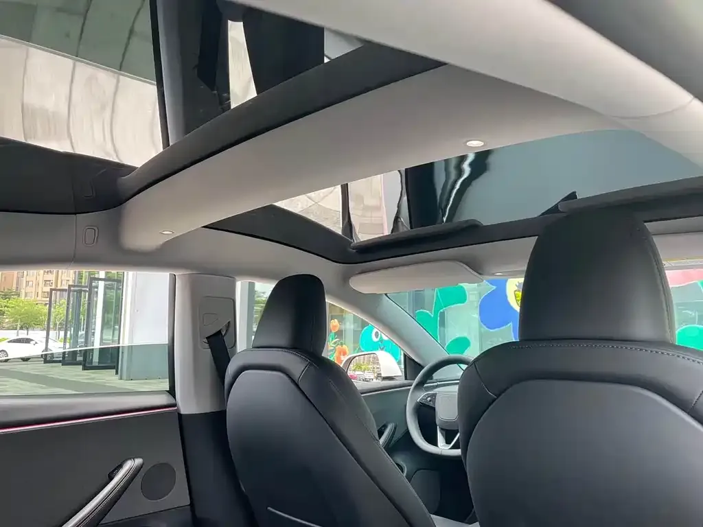 Tesla Model 3 — фото 2