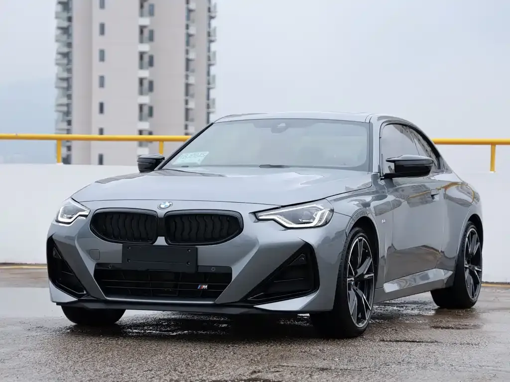 BMW M240i