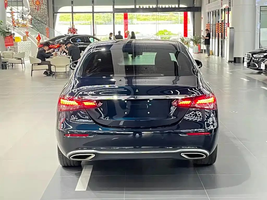 Mercedes-Benz E-Class 2023 из CN, фото 7