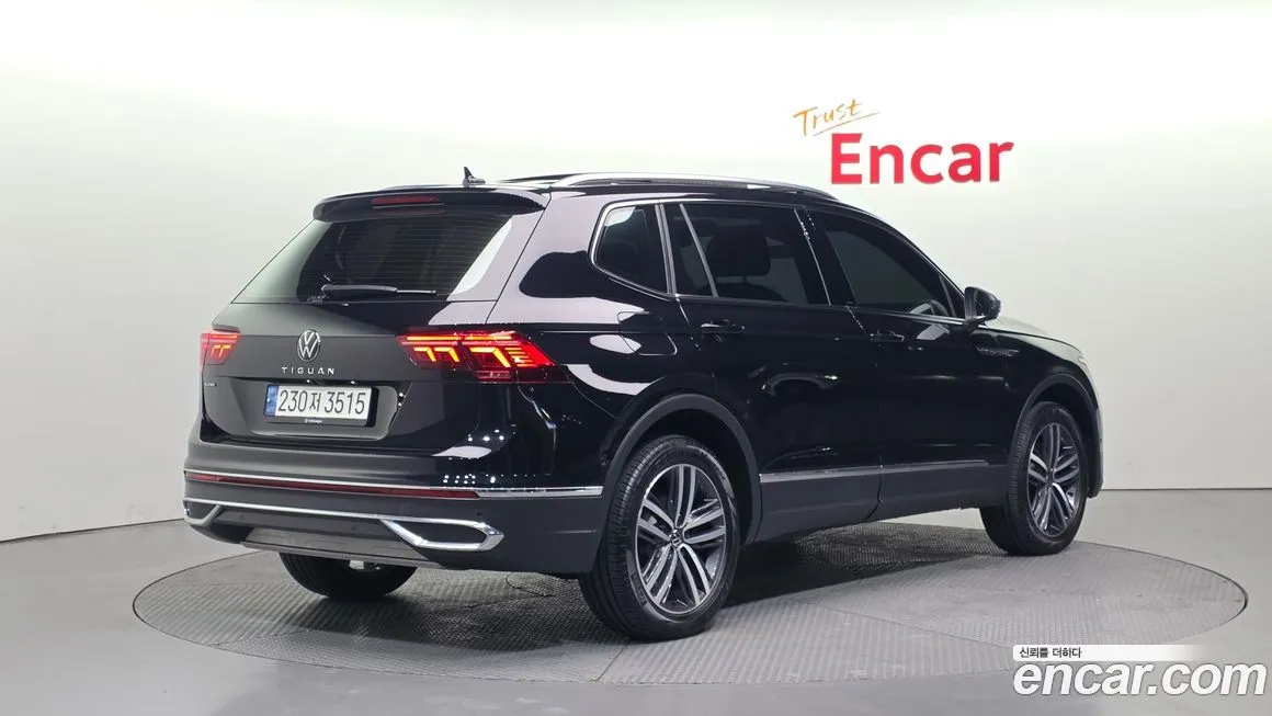 Volkswagen Tiguan — фото 5