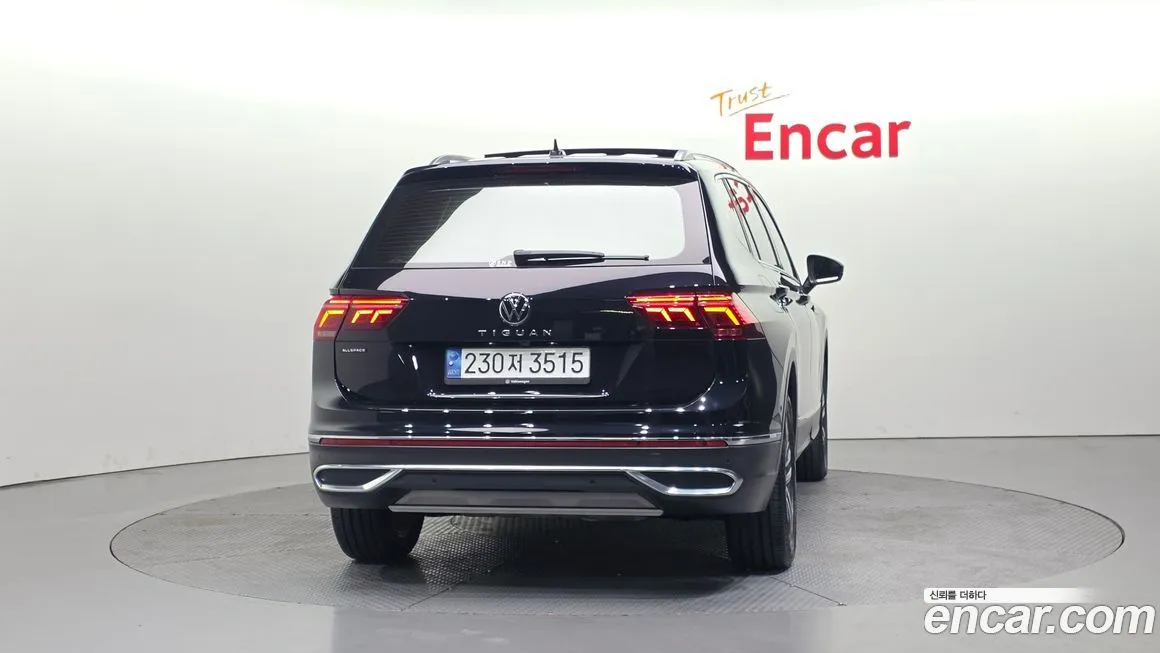 Volkswagen Tiguan — фото 2