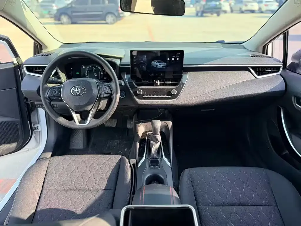 Toyota Corolla 2023 из CN, фото 3