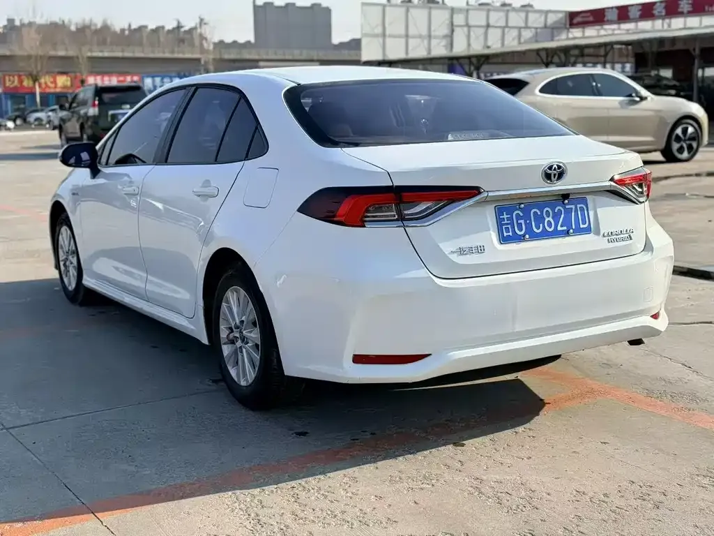 Toyota Corolla 2023 из CN, фото 9