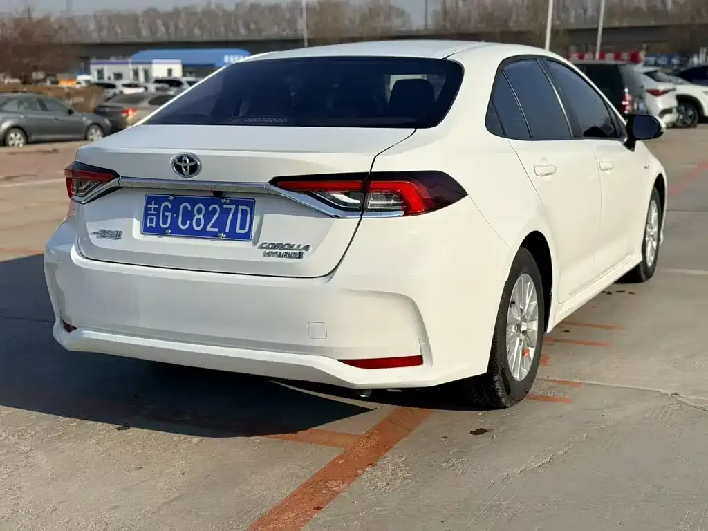 Toyota Corolla 2023 из CN, фото 4
