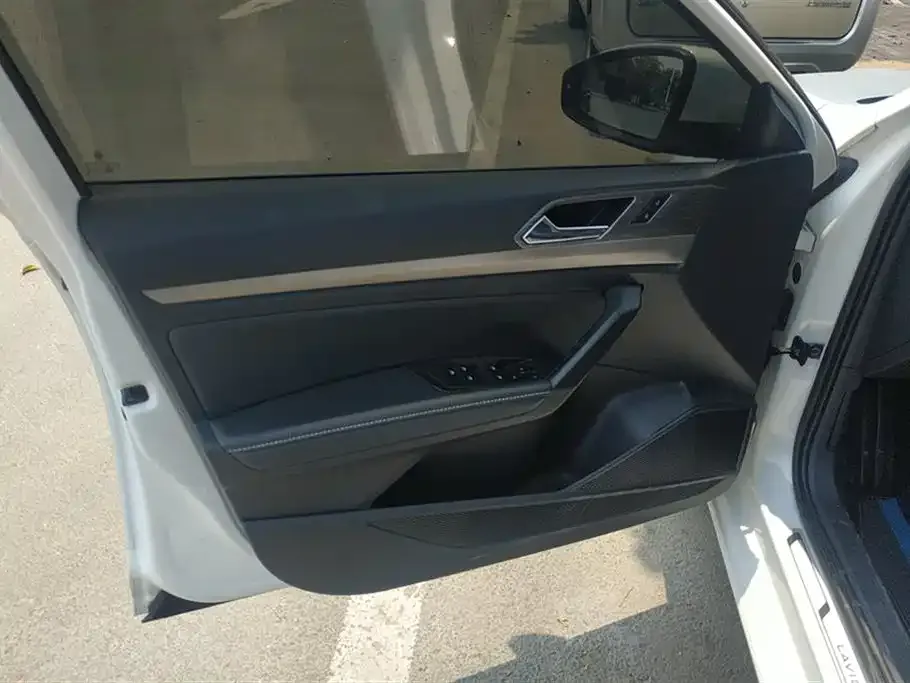Volkswagen Lavida 2022 из CN, фото 10