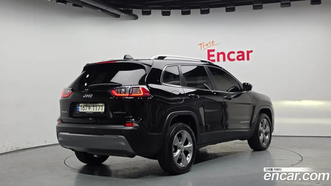 Jeep Cherokee 2021 из KR, фото 2
