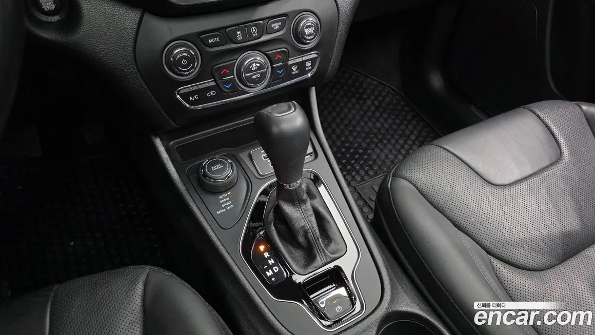 Jeep Cherokee 2021 из KR, фото 5