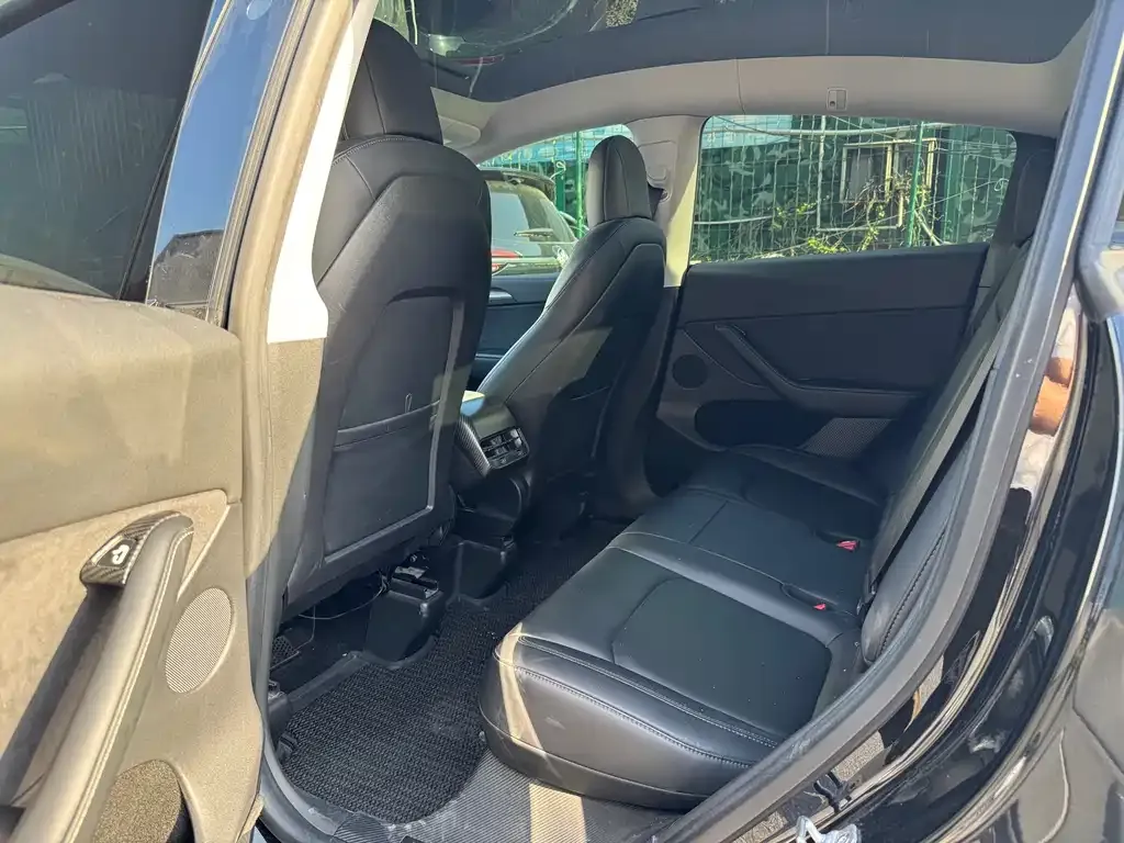 Tesla Model Y 2021 из CN, фото 10