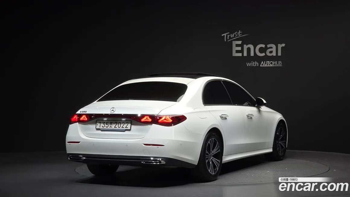 Mercedes-Benz E-Class 2024 из KR, фото 4