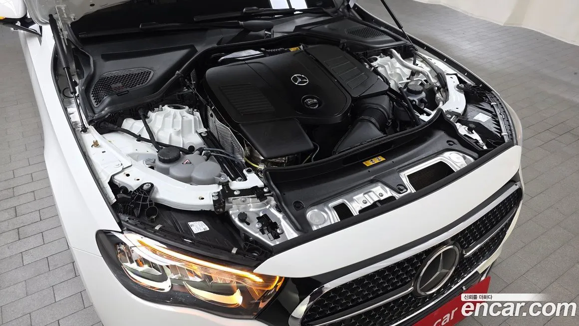 Mercedes-Benz E-Class 2024 из KR, фото 3