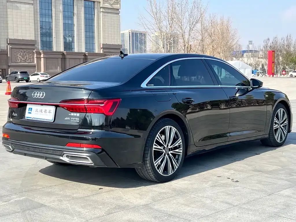Audi A6L 2022 из CN, фото 8