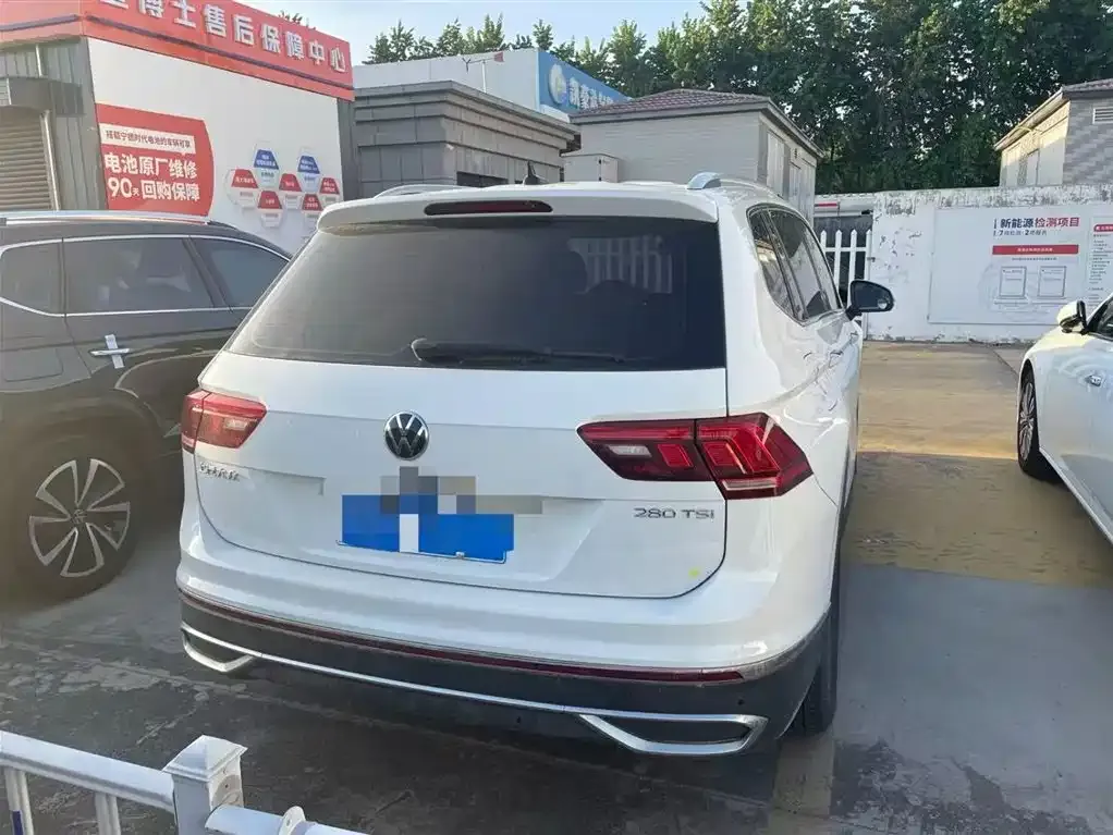 Volkswagen Tiguan L 2023 из CN, фото 6
