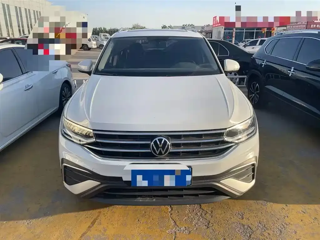 Volkswagen Tiguan L 2023 из CN, фото 3