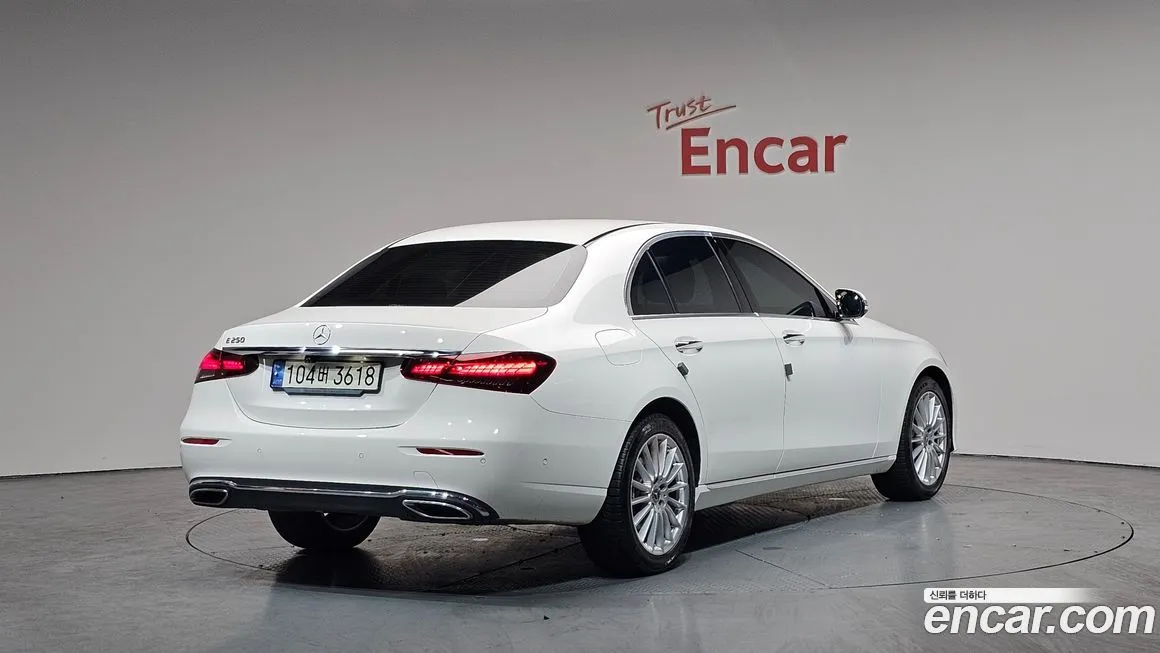 Mercedes-Benz E-Class 2021 из KR, фото 4