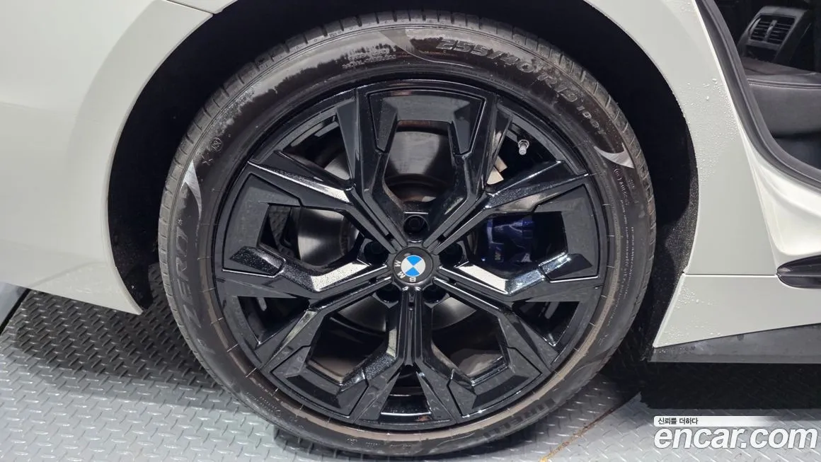 BMW 4-Series 2024 из KR, фото 7