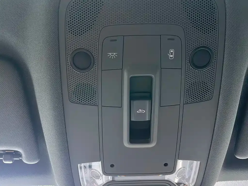 Audi A3 2023 из CN, фото 7