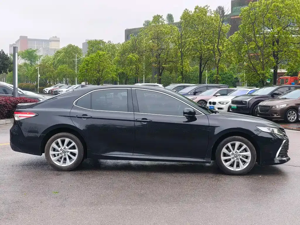 Toyota Camry 2023 из CN, фото 5
