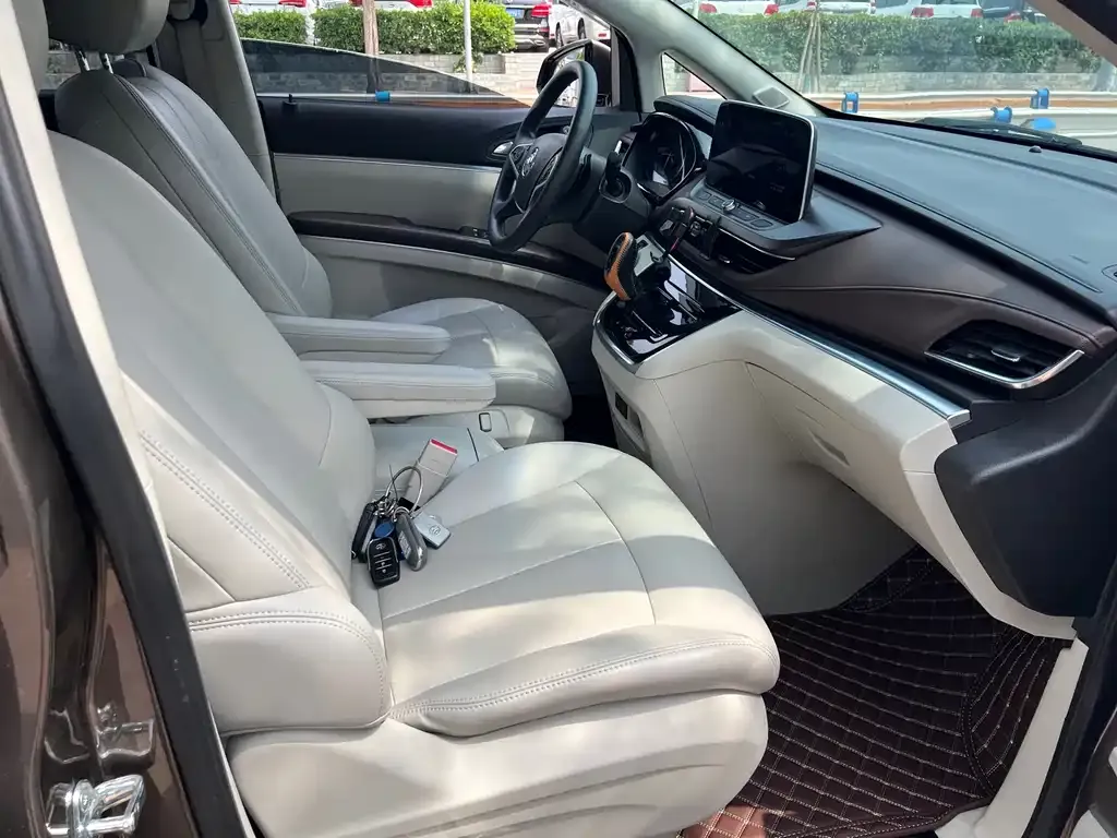 Buick GL8 2025 из CN, фото 9