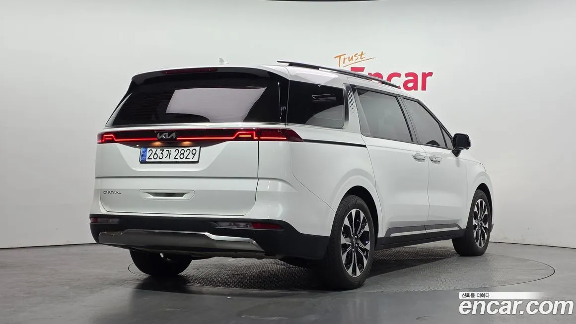 Kia Carnival — фото 2