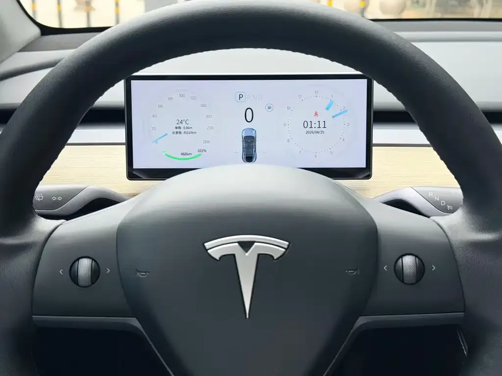 Tesla Model Y 2023 из CN, фото 8