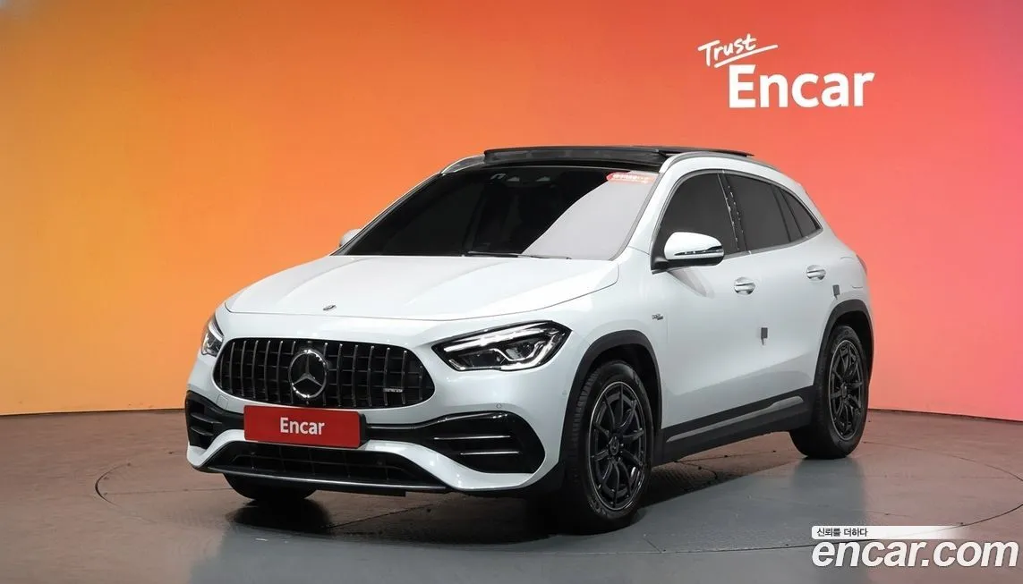 Mercedes-Benz GLA-Class — фото 1