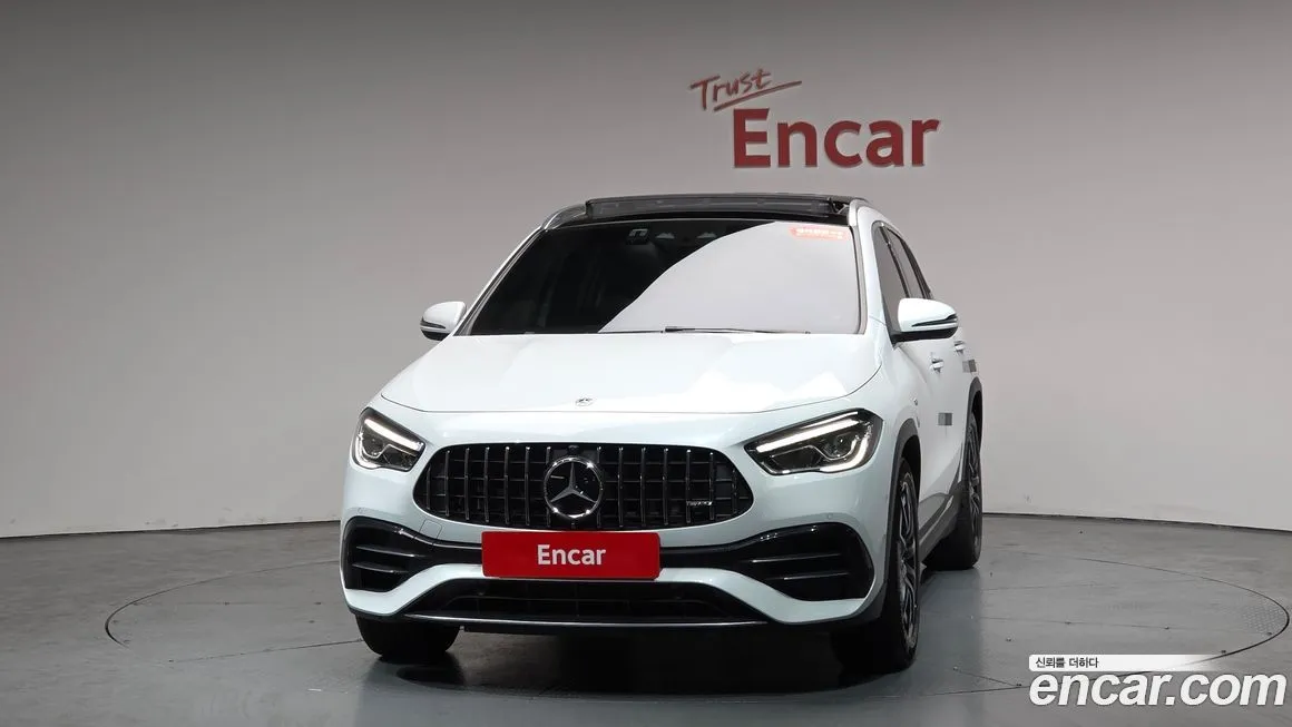 Mercedes-Benz GLA-Class — фото 5