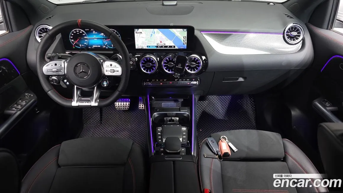 Mercedes-Benz GLA-Class — фото 10