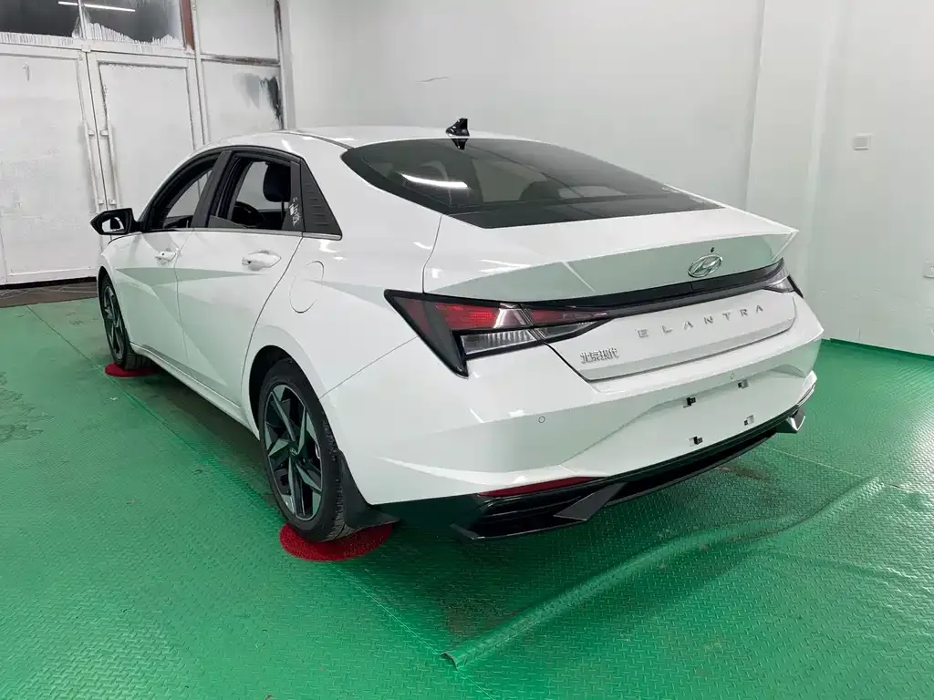 Hyundai Elantra 2023 из CN, фото 4