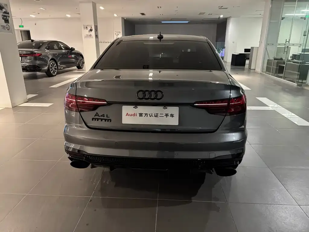 Audi A4L 2024 из CN, фото 9